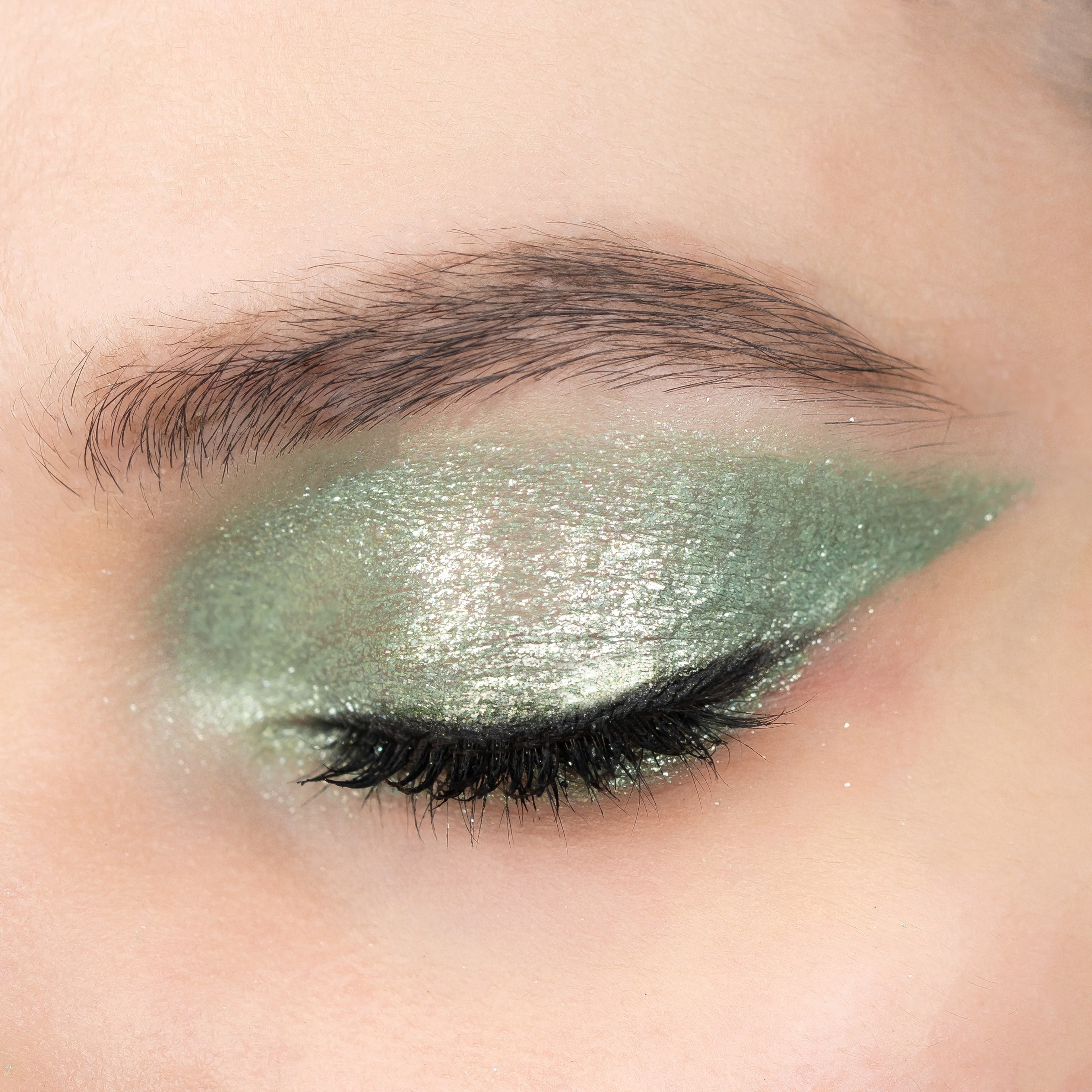 Diamond Dimension Eyeshadow [Emerald Eyes]